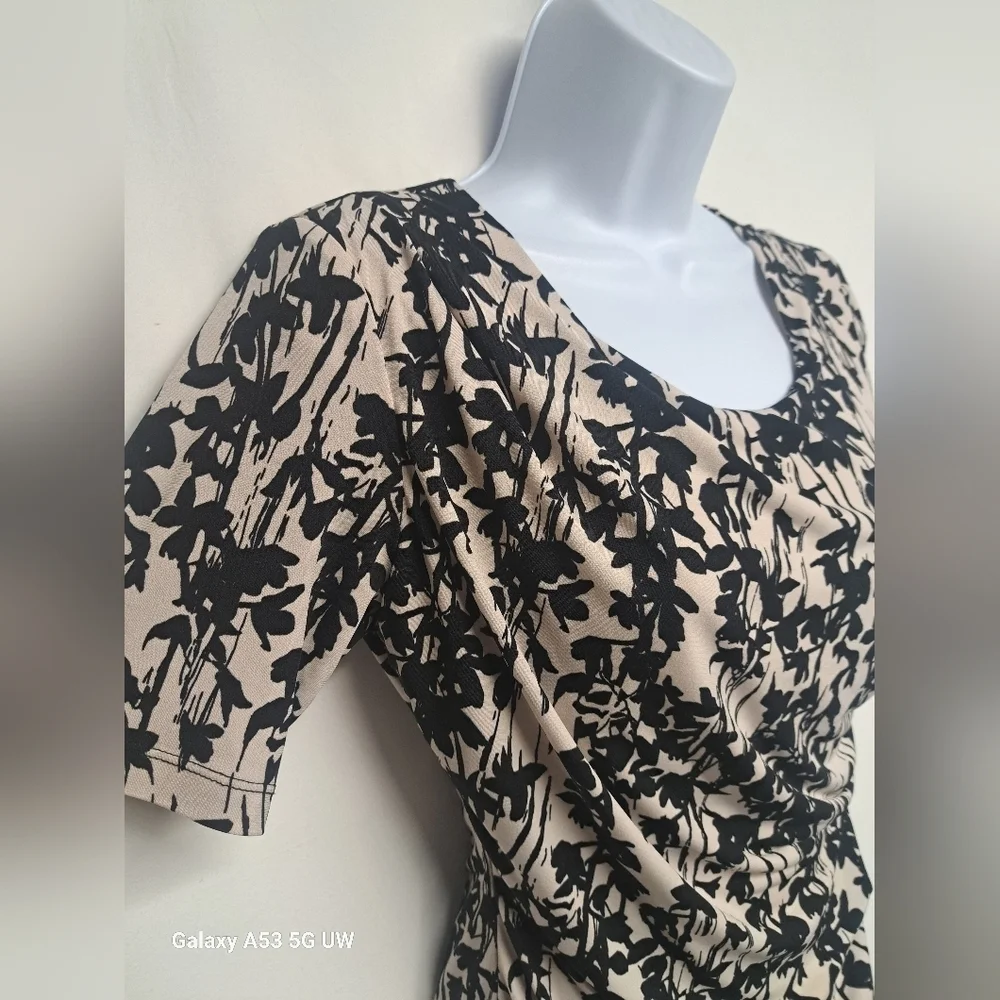 H&M S Slinky Stretch Knit Dress Gathered Ruched Black Ivory Floral Short Sleeve